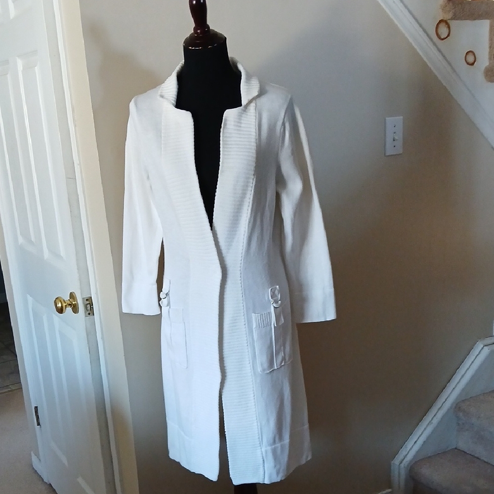 💓3/$15 Banana Republic White Long Cotton Sweater